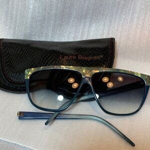 Vintage Laura Biagiotti P-7110 L sunglasses, Italy